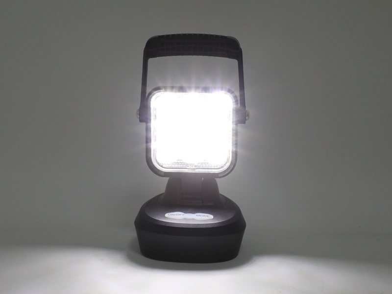Oplaadbare LED-werklamp met magneetvoet