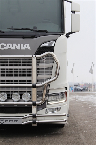 Bullbar staal verchroomd met gaas voor Scania R vanaf 2016