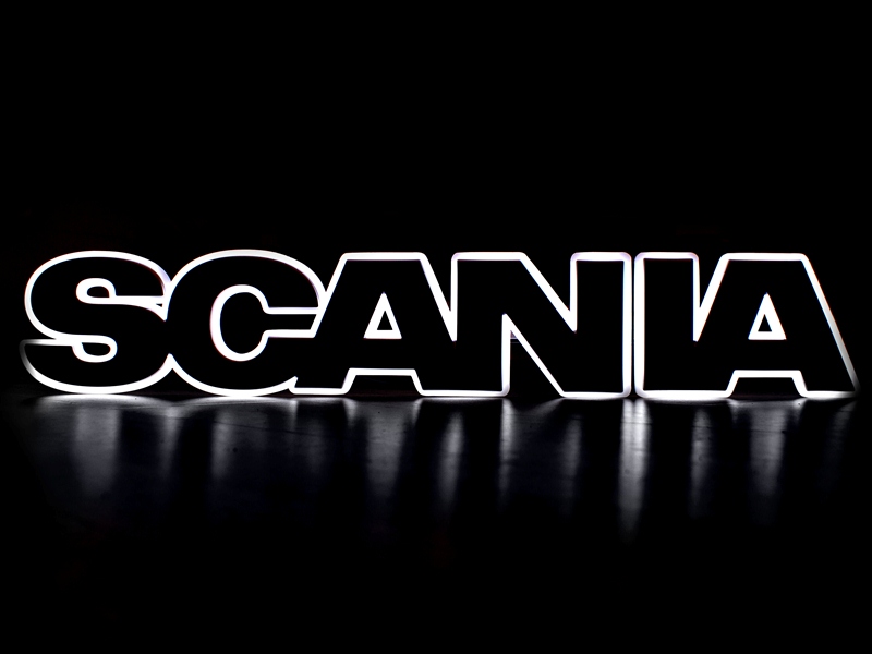 Verlichte Scania letters LED Xenon wit